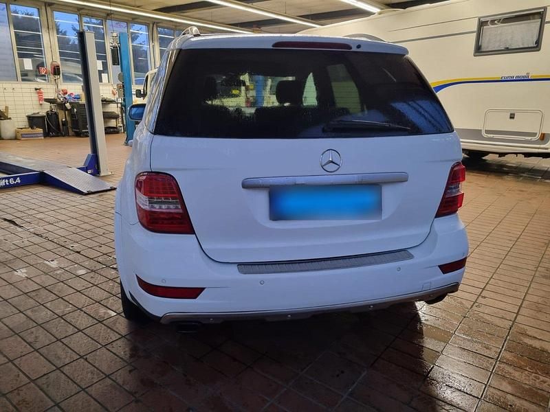 Gebraucht Mercedes ML450 306 PS (225 kW) 2010 Weiß SUV