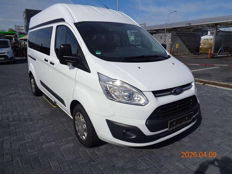 Gebraucht Ford Tourneo Trend 131 PS (96 kW) 2017 Frostweiß Van / Kleinbus