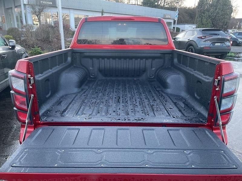 Neu Isuzu D-Max 163 PS (119 kW) 2026 Namibu orange SUV