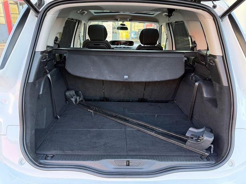 Gebraucht Citroën C4 SpaceTourer PureTech 131 PS (96 kW) 2021 Polarweiß Van / Kleinbus