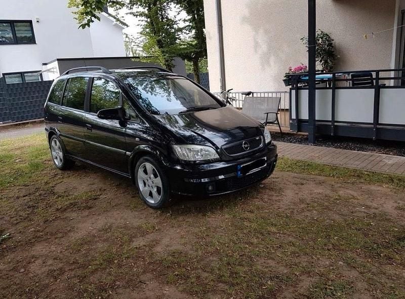 Schwarz Gebraucht 2004 Opel Zafira OPC Van / Kleinbus | 1.500 € (Superpreis) - Bild 1/4