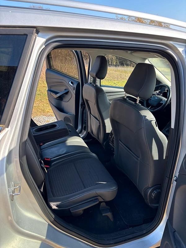 Gebraucht Ford Kuga 150 PS (110 kW) 2018 Silber SUV