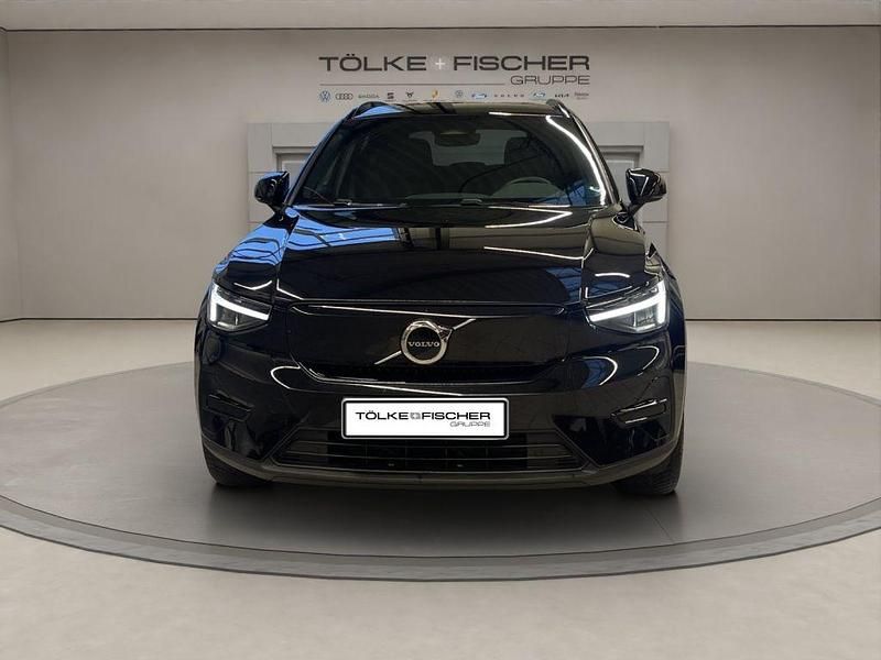 Gebraucht Volvo XC40 Core 169 kW (231 PS) 2022 Onyx black / (metallic) SUV