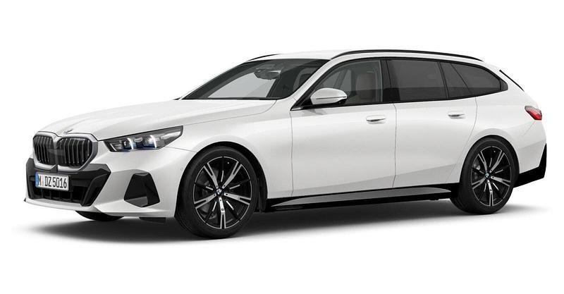 Weiß Gebraucht 2025 BMW 520 Comfort Edition Kombi | 61.598 € (Teuer) - Bild 1/4