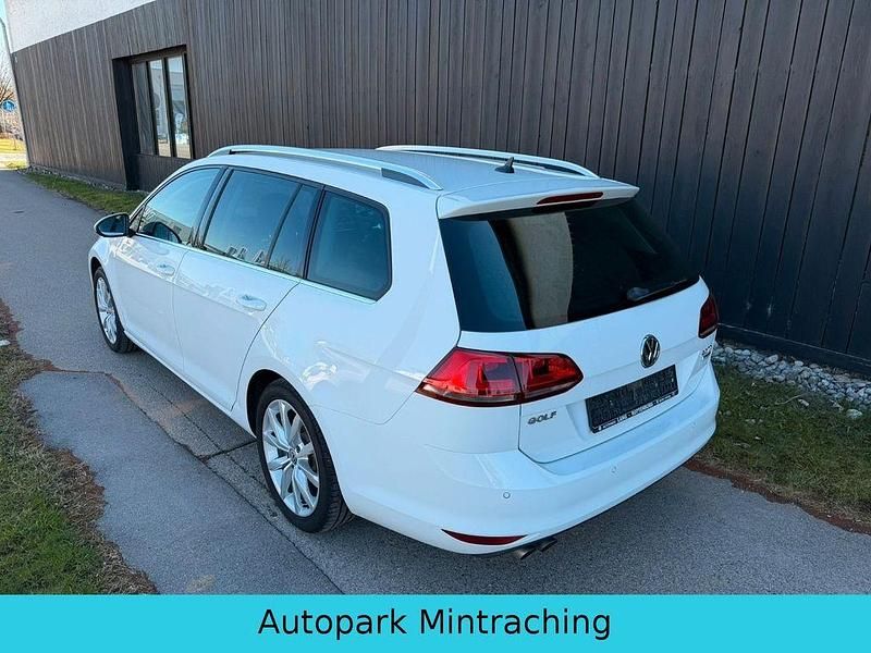 Gebraucht VW Golf VII Highline 150 PS (110 kW) 2016 Weiß Kombi