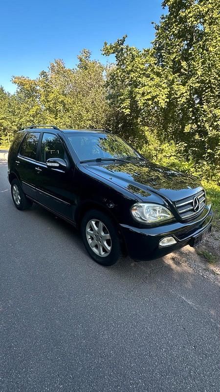 Gebraucht Mercedes ML400 250 PS (183 kW) 2004 Schwarz SUV