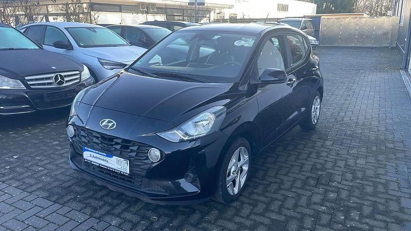 Gebraucht Hyundai i10 84 PS (61 kW) 2020 Schwarz Kleinwagen