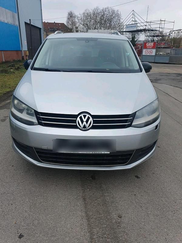 Silber Gebraucht 2012 VW Sharan Van / Kleinbus | 7.500 € (Guter Preis) - Bild 1/4