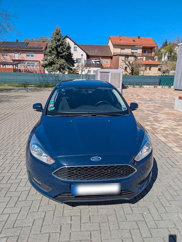 Gebraucht Ford Focus Business Edition 120 PS (88 kW) 2016 Blau Kombi