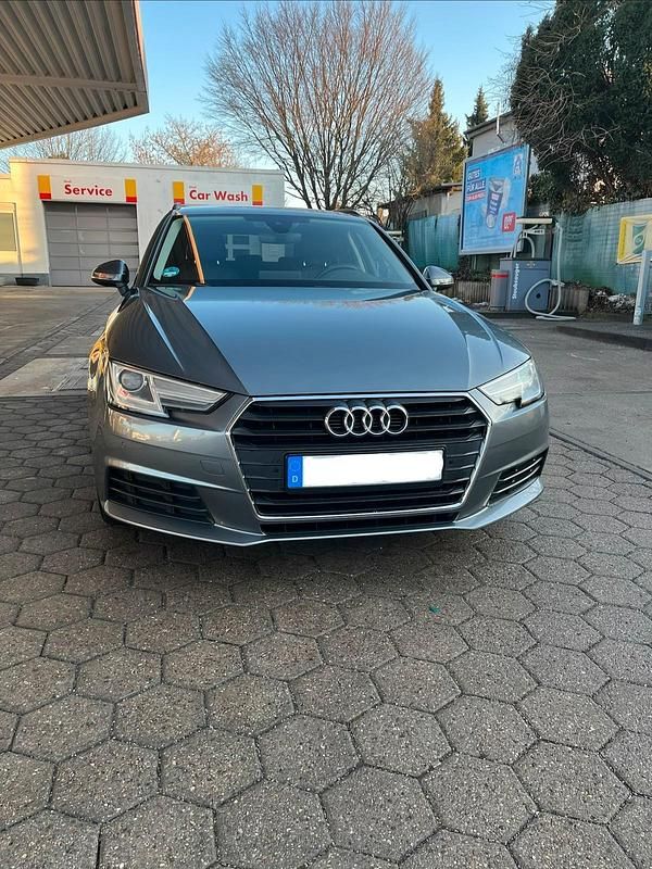 Gebraucht Audi A4 150 PS (110 kW) 2017 Grau Kombi