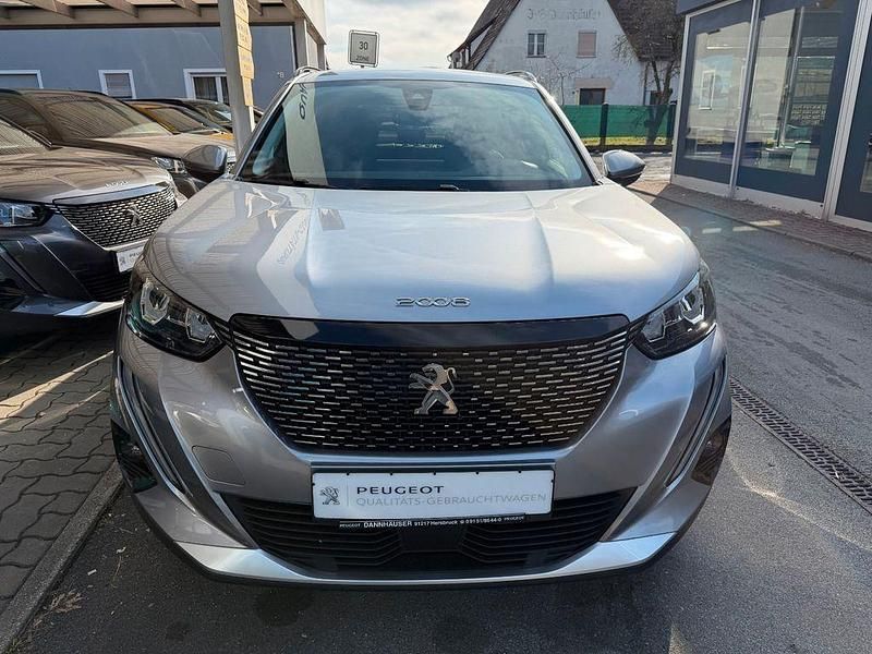 Gebraucht Peugeot 2008 Allure 131 PS (96 kW) 2021 Silber SUV