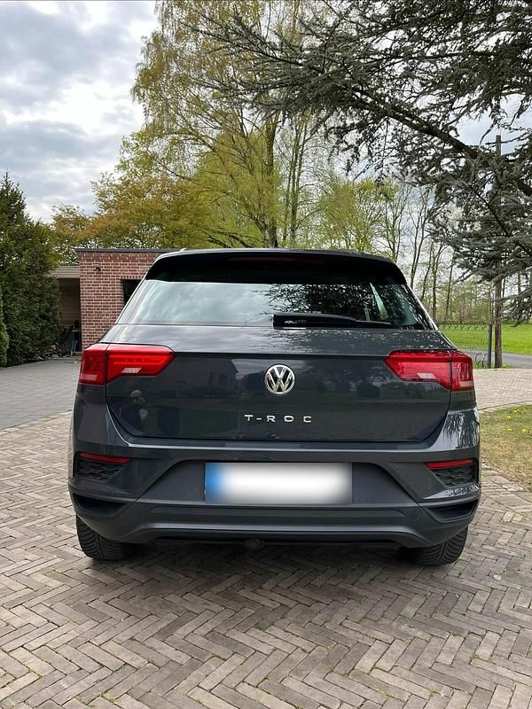 Second-hand VW T-Roc 116 CP (85 kW) 2019 Gri SUV