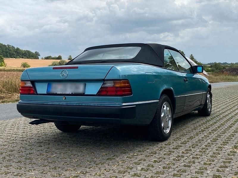 Gebraucht Mercedes E320 220 PS (161 kW) 1993 Grün Cabrio