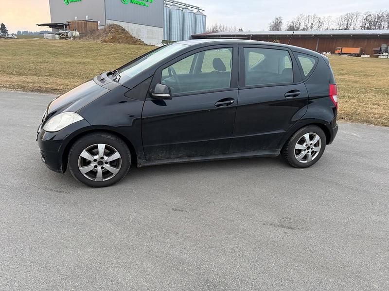 Gebraucht Mercedes A170 116 PS (85 kW) 2009 Schwarz Limousine