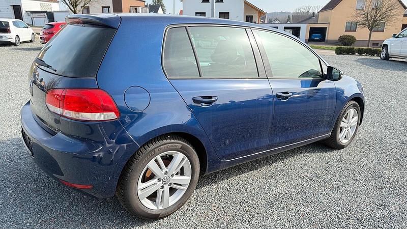 Gebraucht VW Golf VII Match 86 PS (63 kW) 2012 Blau Limousine
