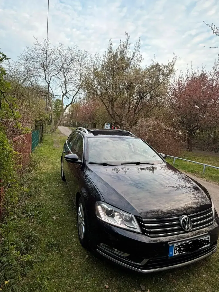 Usata VW Passat 140 CV (102 kW) 2012 Nero Berlina