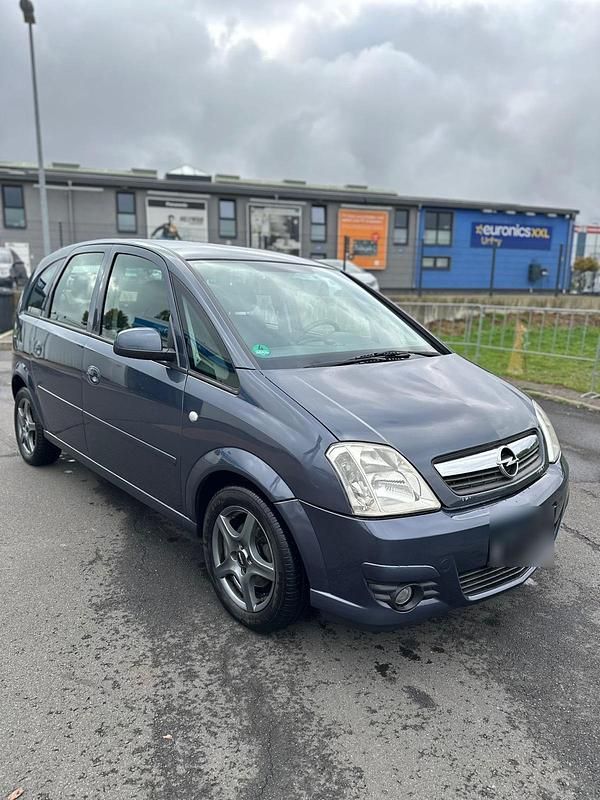 Grau Gebraucht 2007 Opel Meriva Van / Kleinbus | 1.899 € (Fairer Preis) - Bild 1/4