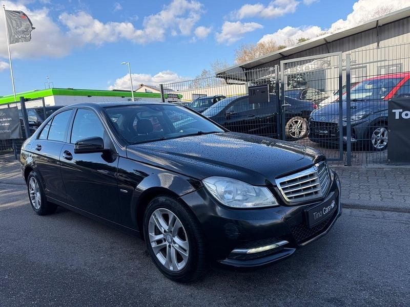 Gebraucht Mercedes C200 136 PS (100 kW) 2011 Schwarz Limousine