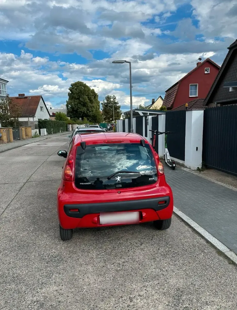 Gebraucht Peugeot 107 60 PS (44 kW) 2007 Rot Kleinwagen