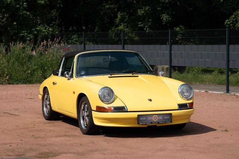 Gebraucht Porsche 911 155 PS (114 kW) 1968 Gelb Cabrio