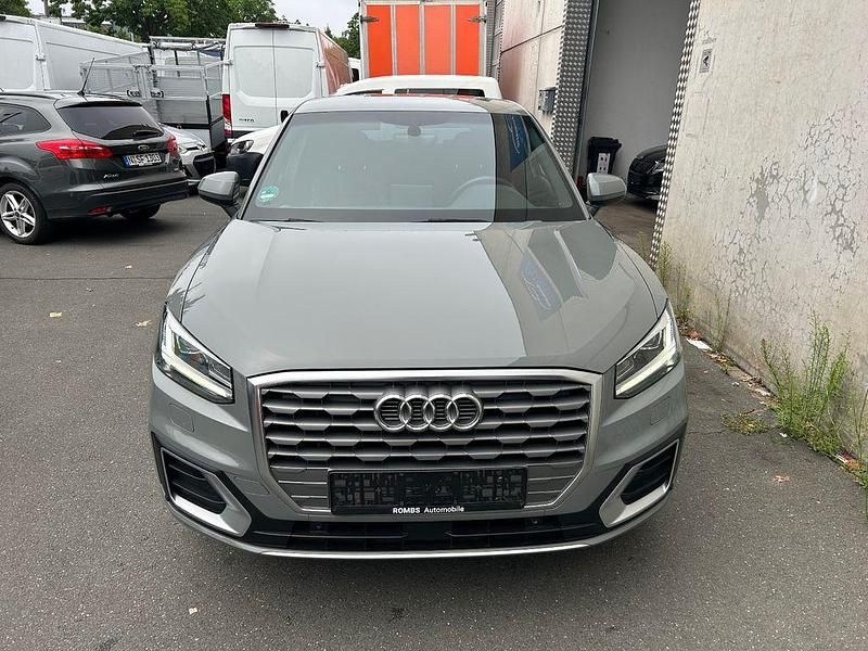Gebraucht Audi Q2 S-Line 150 PS (110 kW) 2018 Grau SUV