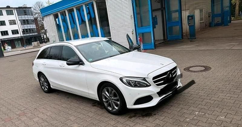 Second-hand Mercedes 220 170 CP (125 kW) 2017 Alb Break