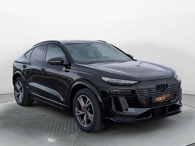 Neu Audi Q6 e-tron 314 kW (428 PS) 2026 Mythosschwarz metallic SUV