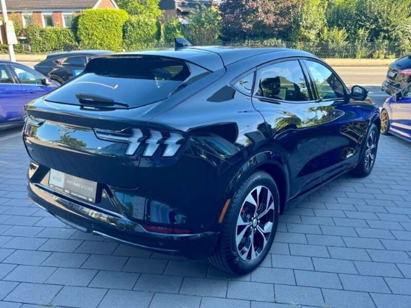 Gebraucht Ford Mustang Mach-E Extended Range 258 kW (351 PS) 2022 Schwarz SUV