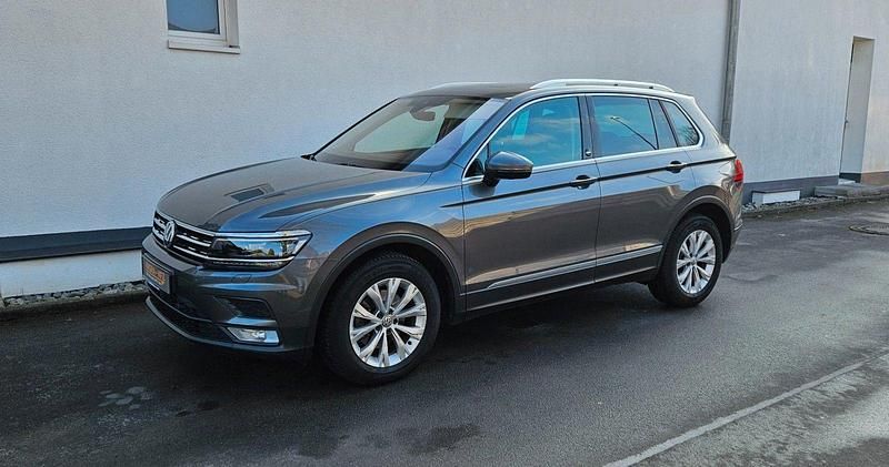 Gebraucht VW Tiguan Sound 150 PS (110 kW) 2017 Grau SUV