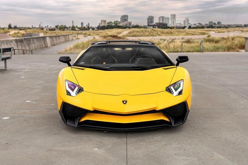 Gebraucht Lamborghini Aventador 751 PS (552 kW) 2017 Gelb Cabrio