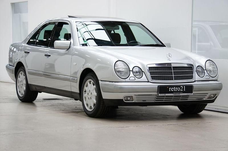 Gebraucht Mercedes E320 Elegance 220 PS (161 kW) 1995 Silber Limousine