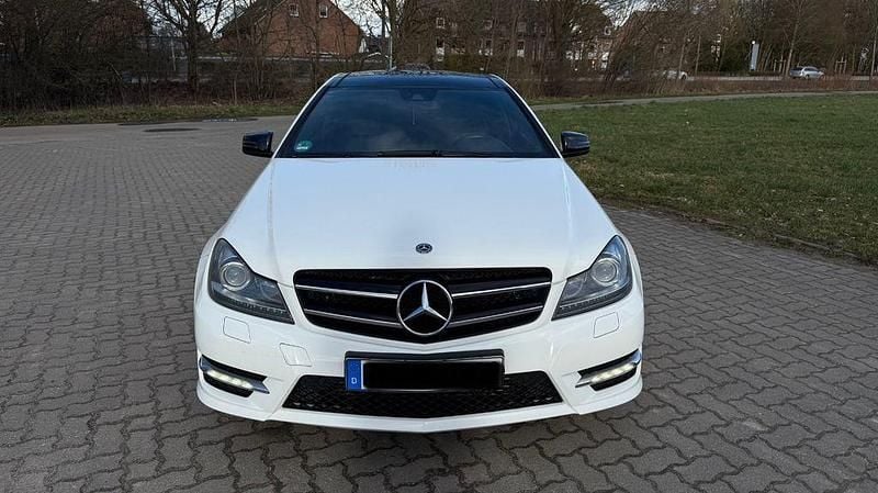 Second-hand Mercedes C250 204 CP (150 kW) 2012 Alb Coupe
