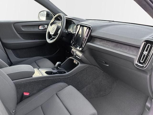 Neu Volvo EX40 Plus 185 kW (252 PS) 2025 Metallic (weiss SUV