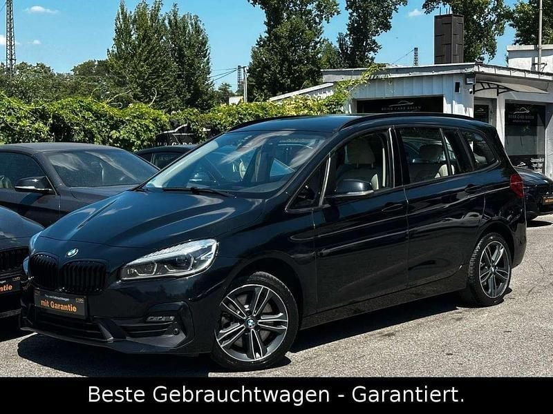 Schwarz Gebraucht 2020 BMW 218 Sport Line Van / Kleinbus | 18.900 € (Fairer Preis) - Bild 1/4