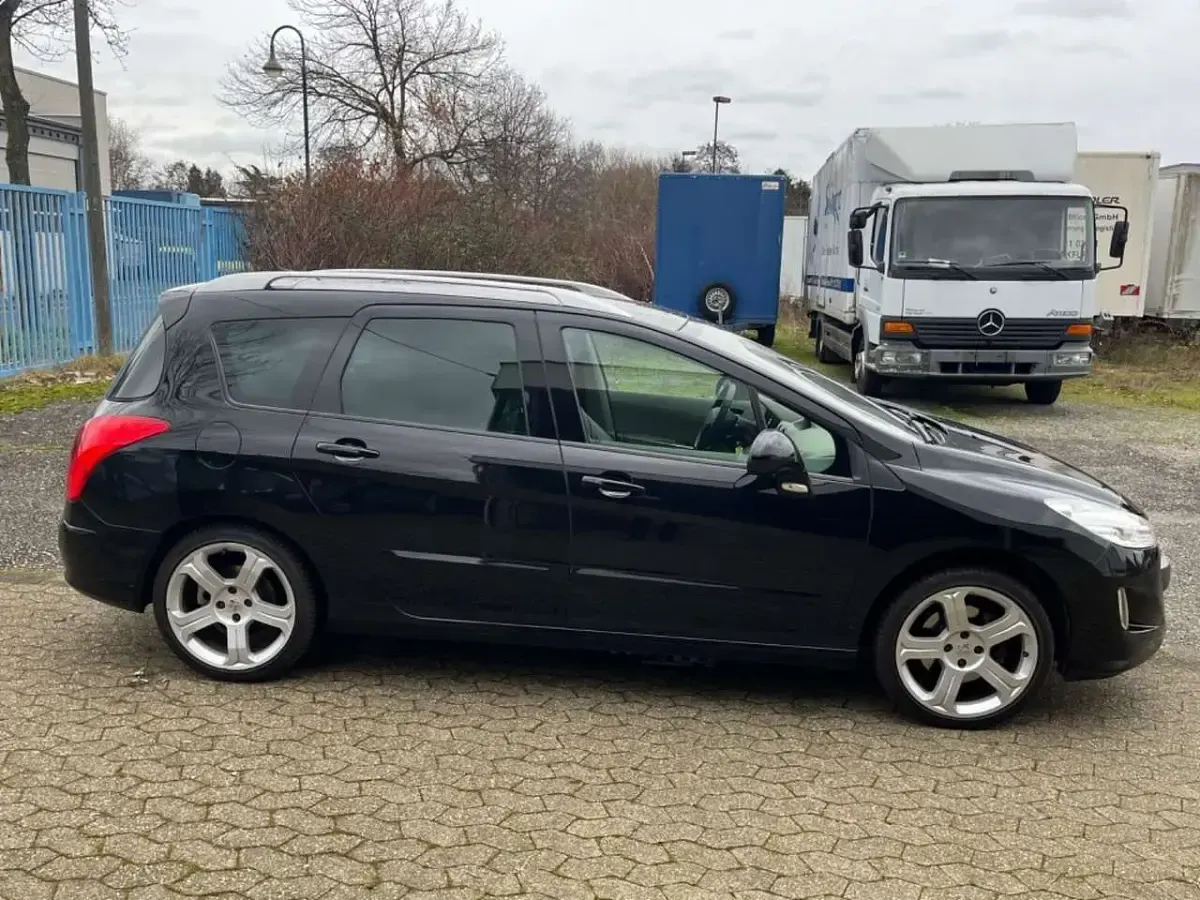 Gebraucht Peugeot 308 SW Platinum 174 PS (127 kW) 2010 Schwarz Kombi