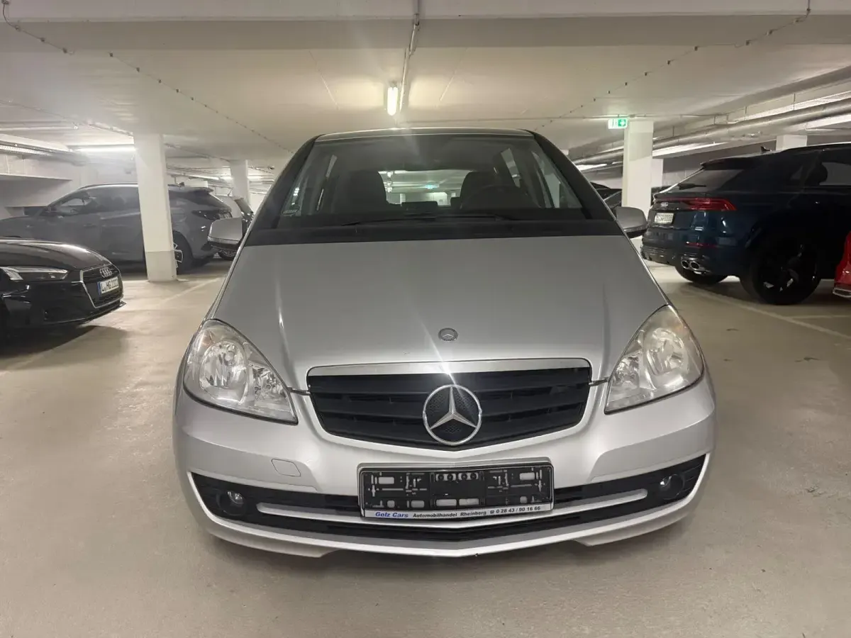 Gebraucht Mercedes A150 95 PS (69 kW) 2009 Silber Kleinwagen