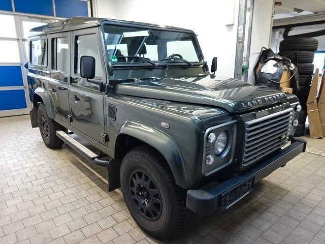 Gebraucht Land Rover Defender SE 122 PS (89 kW) 2008 Grün Kombi
