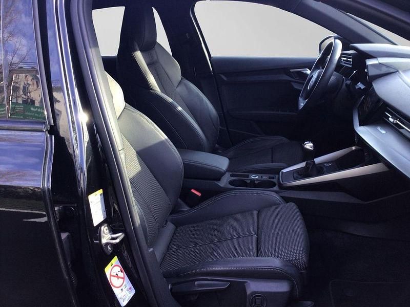 Gebraucht Audi A3 S-Line 150 PS (110 kW) 2023 Mythosschwarz metallic Limousine