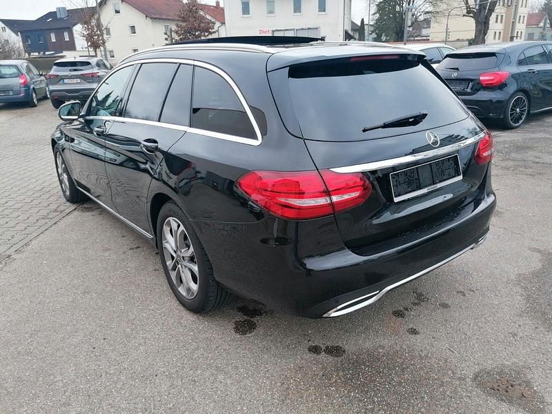 Gebraucht Mercedes C220 170 PS (125 kW) 2017 Schwarz Kombi