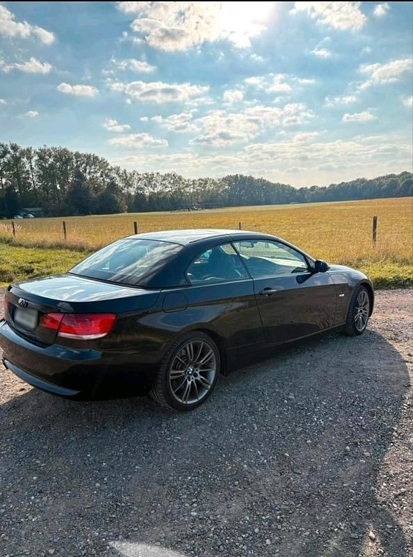 Gebraucht BMW 330 Cabriolet 272 PS (200 kW) 2007 Schwarz Cabrio