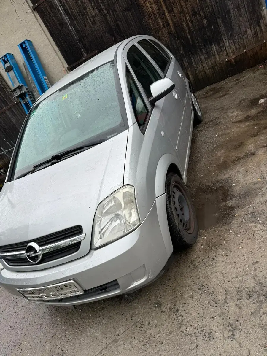 Occasion Opel Meriva 101 ch (74 kW) 2005 Argent Monospace
