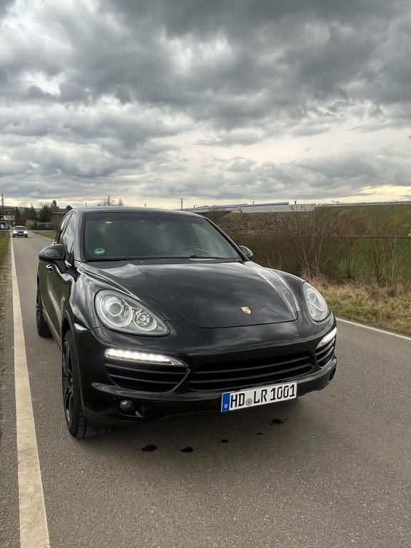 Gebraucht Porsche Cayenne 241 PS (177 kW) 2011 Schwarz SUV