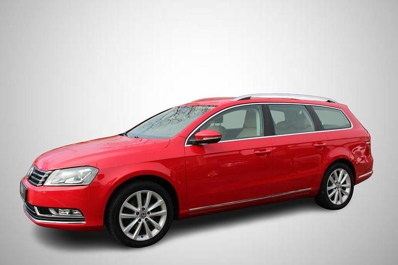 Gebraucht VW Passat Highline 160 PS (117 kW) 2012 Rot Kombi