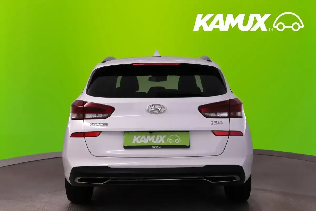 Gebraucht Hyundai i30 160 PS (117 kW) 2022 Weiß Kombi