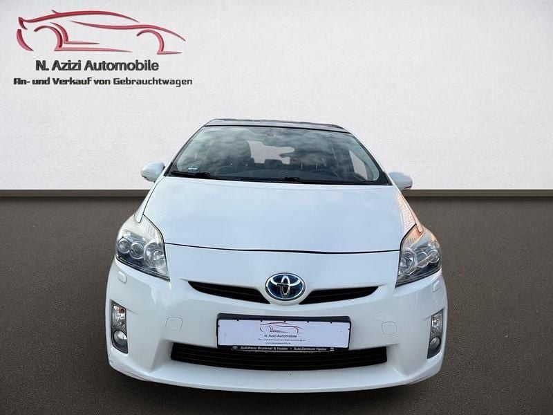 Gebraucht Toyota Prius Executive 99 PS (72 kW) 2010 White pearl cs Kleinwagen