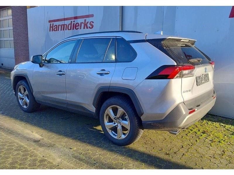 Gebraucht Toyota RAV4 Hybrid Team 218 PS (160 kW) 2022 Lichtsilber metallic (metallic) SUV