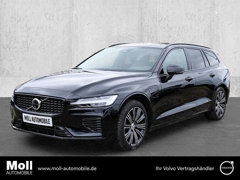 Gebraucht Volvo V60 Plus 398 PS (292 kW) 2025 Onyx black / metallic Kombi