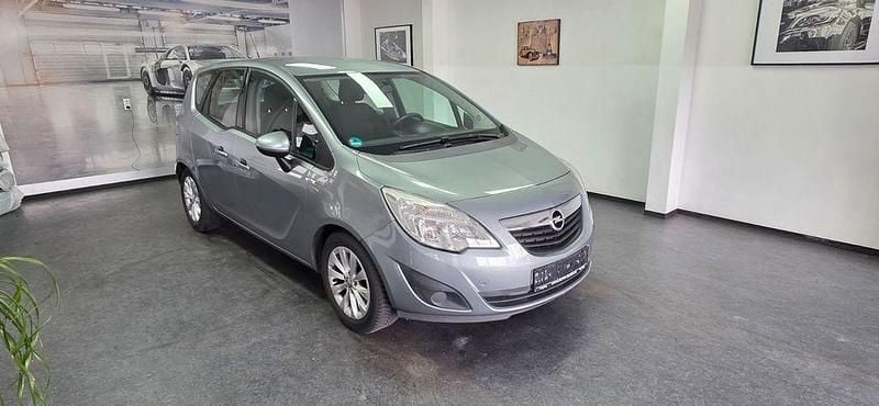 Gebraucht Opel Meriva Active 101 PS (74 kW) 2013 Grau Van / Kleinbus