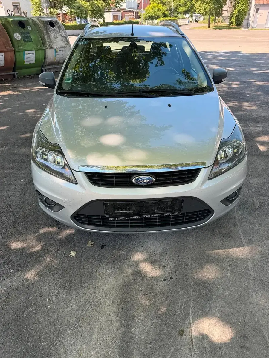 Gebraucht Ford Focus 101 PS (74 kW) 2009 Silber Kombi