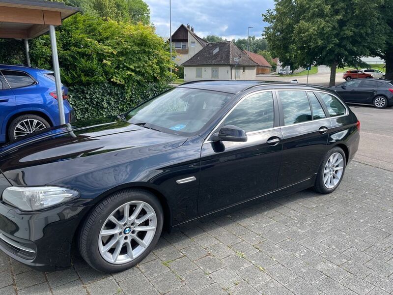 Schwarz Gebraucht 2015 BMW 530 M Sport Kombi | 13.970 € (Guter Preis) - Bild 1/4